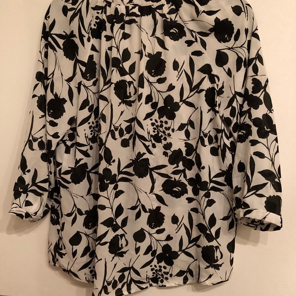 EUC Adrienne Vittadini blouse.small - Picture 4 of 5